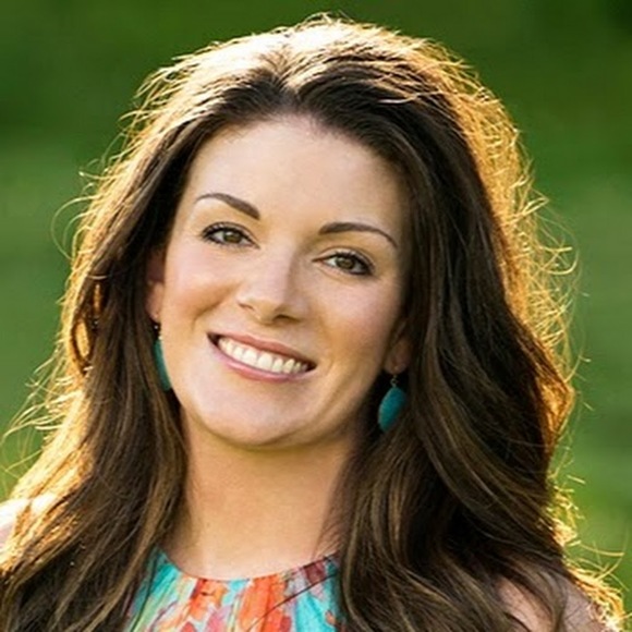 Meet your Posher, Sarah - Picture 1 of 1